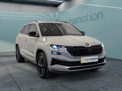Grau Gebraucht 2024 Skoda Karoq SUV | 37.030 € (Guter Preis)