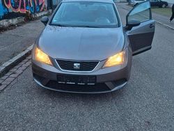Grau Gebraucht 2014 Seat Ibiza ST Kombi | 5.500 € (Fairer Preis)