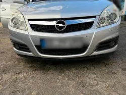 Grau Gebraucht 2006 Opel Vectra Limousine | 5.000 €