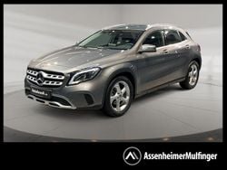 Grau Gebraucht 2019 Mercedes GLA180 Urban SUV | 17.589 € (Guter Preis)