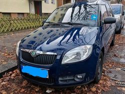 Blau Gebraucht 2009 Skoda Roomster Van / Kleinbus | 2.999 € (Fairer Preis)