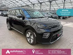 Schwarz Gebraucht 2024 Kia Soul EV Inspiration SUV | 30.440 € (Guter Preis)