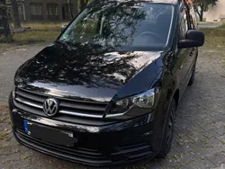 Schwarz Gebraucht 2016 VW Caddy Van / Kleinbus | 12.050 € (Fairer Preis)