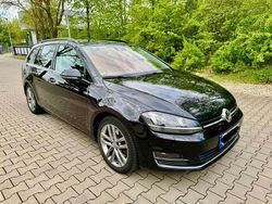 Schwarz Gebraucht 2015 VW Golf VII Highline Kombi | 9.400 € (Guter Preis)