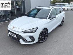 Glacialweißmetallic Gebraucht 2025 Cupra Leon VZ Kombi | 38.675 € (Guter Preis)