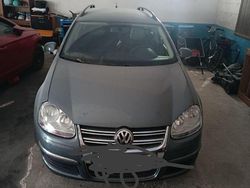 Grau Gebraucht 2007 VW Golf V Kombi | 1.200 € (Guter Preis)
