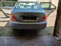 Silber Gebraucht 2011 Mercedes C180 Limousine | 9.900 € (Guter Preis)