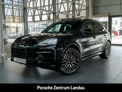Schwarz Gebraucht 2024 Porsche Cayenne S E-Hybrid SUV | 125.590 € (Guter Preis)