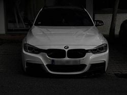 Weiß Gebraucht 2013 BMW 330 M Performance Kombi | 17.498 € (Fairer Preis)