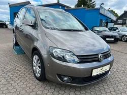 Braun Gebraucht 2013 VW Golf Plus Cross Highline Van / Kleinbus | 11.990 € (Teuer)