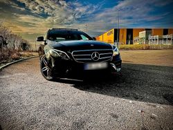 Schwarz Gebraucht 2017 Mercedes E220 AMG line Kombi | 19.900 €
