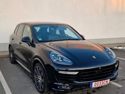 Schwarz Gebraucht 2015 Porsche Cayenne Turbo S SUV | 26.400 € (Teuer)
