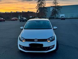 Weiß Gebraucht 2013 VW Polo Limousine | 6.699 € (Fairer Preis)