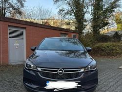 Grau Gebraucht 2016 Opel Astra Edition Kombi | 8.999 € (Fairer Preis)