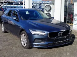 Blau Gebraucht 2017 Volvo V90 Momentum Kombi | 21.500 € (Fairer Preis)