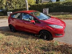 Rot Gebraucht 2016 Ford Fiesta Trend Kleinwagen | 5.999 € (Guter Preis)