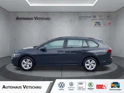 Grau Gebraucht 2022 VW Golf VIII Life Kombi | 25.880 € (Fairer Preis)
