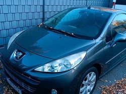 Grau Gebraucht 2010 Peugeot 207 CC Cabrio | 3.700 € (Fairer Preis)