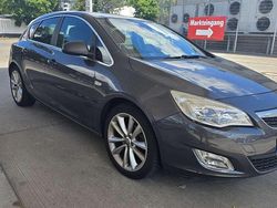 Schwarz Gebraucht 2011 Opel Astra Design Edition Limousine | 4.700 € (Fairer Preis)