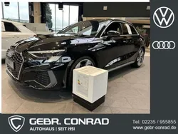 Mythosschwarz metallic Gebraucht 2025 Audi A3 Sportback S-Line Limousine | 44.789 € (Fairer Preis)