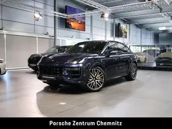 Blau Gebraucht 2024 Porsche Cayenne Turbo E-Hybrid SUV | 185.970 € (Fairer Preis)
