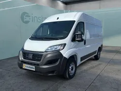 Weiß Gebraucht 2023 Fiat Ducato Van | 33.249 € (Fairer Preis)