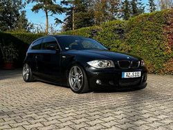 Schwarz Gebraucht 2008 BMW 123 Performance Kleinwagen | 7.000 €