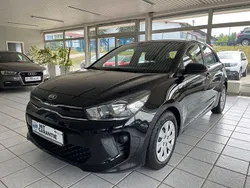 Schwarz Gebraucht 2017 Kia Rio Edition 7 Limousine | 8.999 € (Fairer Preis)
