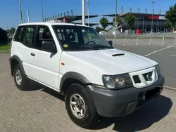 Weiß Gebraucht 2003 Nissan Terrano SUV | 3.000 €