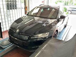 Crystalschwarz Gebraucht 2021 Skoda Superb SportLine Kombi | 17.290 € (Fairer Preis)
