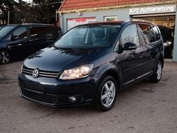 Blau Gebraucht 2014 VW Touran Life Van / Kleinbus | 8.495 € (Superpreis)