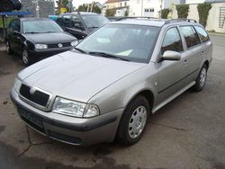 Gebraucht 2008 Skoda Octavia Ambiente Kombi | 3.690 € (Fairer Preis)