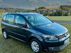 Blau Gebraucht 2014 VW Touran Van / Kleinbus | 7.799 € (Guter Preis)