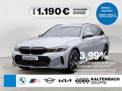 Grau Gebraucht 2024 BMW 330 M Sport Kombi | 51.890 €