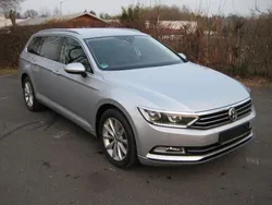 Silber Gebraucht 2017 VW Passat Highline Kombi | 18.490 € (Guter Preis)