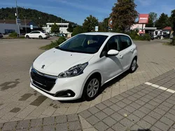 Weiß Gebraucht 2016 Peugeot 208 Active Kleinwagen | 4.999 € (Superpreis)