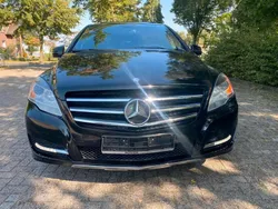 Schwarz Gebraucht 2012 Mercedes R350 Van / Kleinbus | 16.000 €