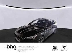 Midnight schwarz metallic Gebraucht 2022 Seat Leon 4Drive Kombi | 29.930 € (Etwas zu teuer)