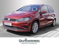 Rot Gebraucht 2019 VW Golf Sportsvan Comfortline Van / Kleinbus | 21.222 € (Teuer)