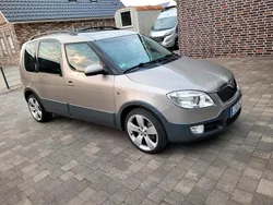 Gold Gebraucht 2008 VW Caddy Van / Kleinbus | 5.750 € (Fairer Preis)