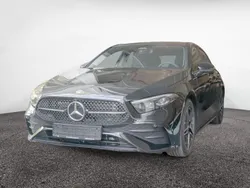 Unilack nachtschwarz Gebraucht 2024 Mercedes A180 AMG Limousine | 34.190 € (Fairer Preis)