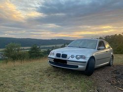Grau Gebraucht 2002 BMW 316 Compact Kleinwagen | 2.500 € (Teuer)