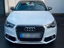 Weiß Gebraucht 2012 Audi A1 Sportback Ambition Kleinwagen | 5.700 € (Fairer Preis)