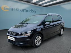 Schwarz Gebraucht 2024 VW Touran Van / Kleinbus | 31.999 € (Fairer Preis)