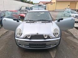 Silber Gebraucht 2006 Mini Cooper Seven Kleinwagen | 4.169 € (Etwas zu teuer)