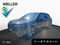 Saphirschwarz (schwarz) Gebraucht 2024 BMW iX Comfort Edition SUV | 78.450 € (Superpreis)