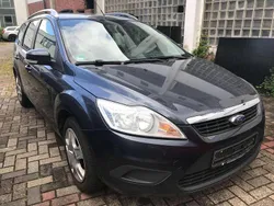 Grau Gebraucht 2010 Ford Focus Kombi | 1.300 € (Superpreis)