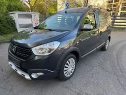 Grau Gebraucht 2019 Dacia Dokker Stepway Van | 11.111 € (Guter Preis)