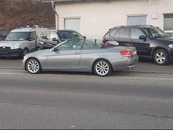 Grau Gebraucht 2009 BMW 330 Cabriolet Cabrio | 6.500 € (Superpreis)