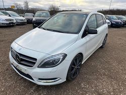 Weiß Gebraucht 2012 Mercedes 200 Limousine | 5.625 € (Guter Preis)